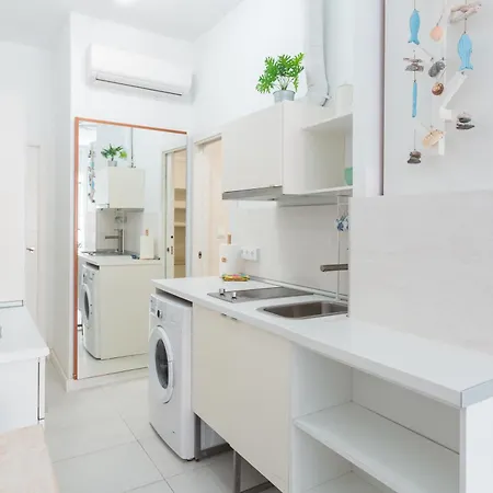 Santa Lucia - 1 Bedroom In The Heart Of The Centre Apartment