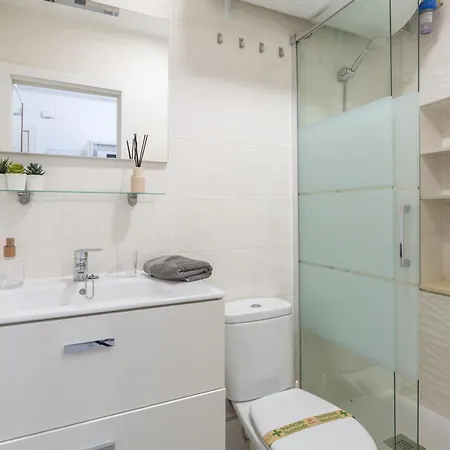 Santa Lucia - 1 Bedroom In The Heart Of The Centre Apartment