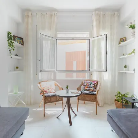 Santa Lucia - 1 Bedroom In The Heart Of The Centre *